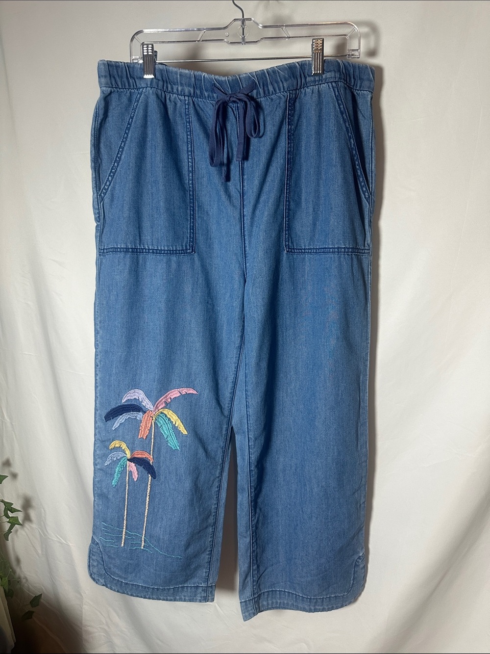 Johnny Was Sarabi Blue Denim Cropped Jogger Pants with Colorful Palm Embroidery